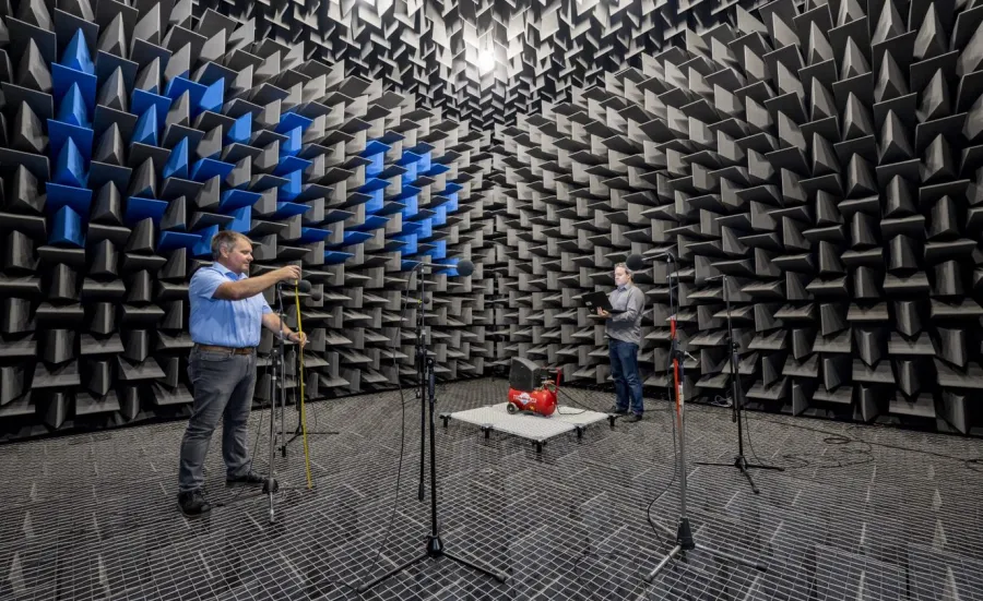 Mircrophones in the large anechoic chamber