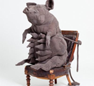 Stuffed fabric pig