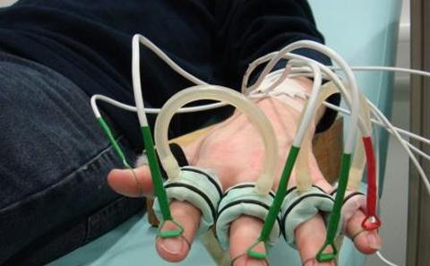 Multi-channel plethysmograph