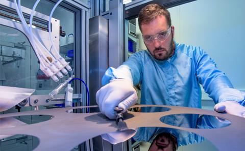 Integrated optical fibre sensors
