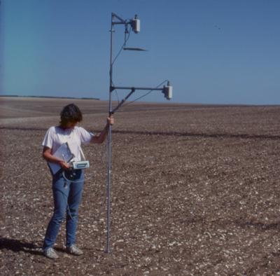 Research assistant, Jacky Pearson, using the MMR
