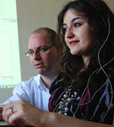 Dr Chris James demonstrates brain-to-brain communication.