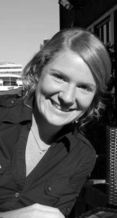 Dr Lia Emanuel