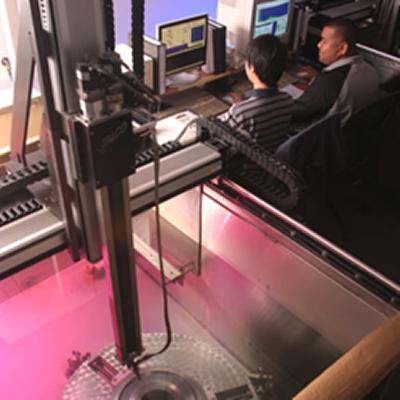 Ultrasonic inspection of disc forgings to detect cracks