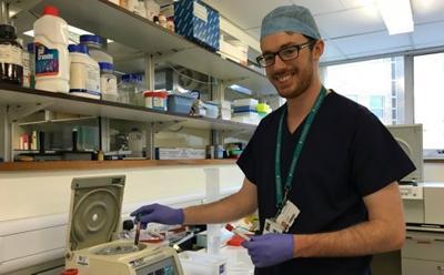 Dr James Ashton