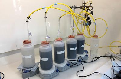Experimental set up to determine the reactivity of mine waste material