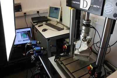 Instron 8870 multiaxial servo-hydraulic materials testing machine