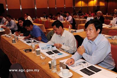 Attendees included members of regulatory organizations, legal firms, and shipping and oil companies.