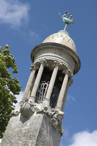 Image of statue