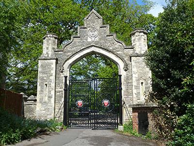 Southampton Cemetery Gates