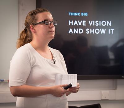 Izabela Russell presenting