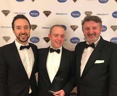 Alum wins teaching award