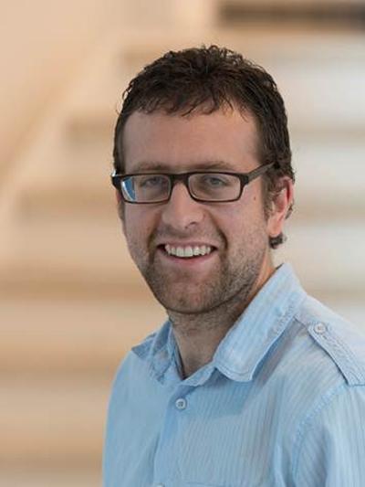 Dr Charlie Cummings