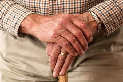 Aging hands