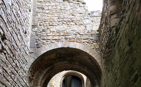 Ceremonial and fortified staircase