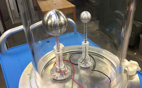 Planeterrella Build