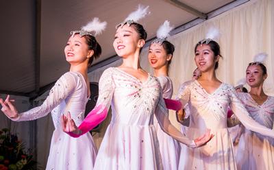 Dancers from the Xiamen Troupe