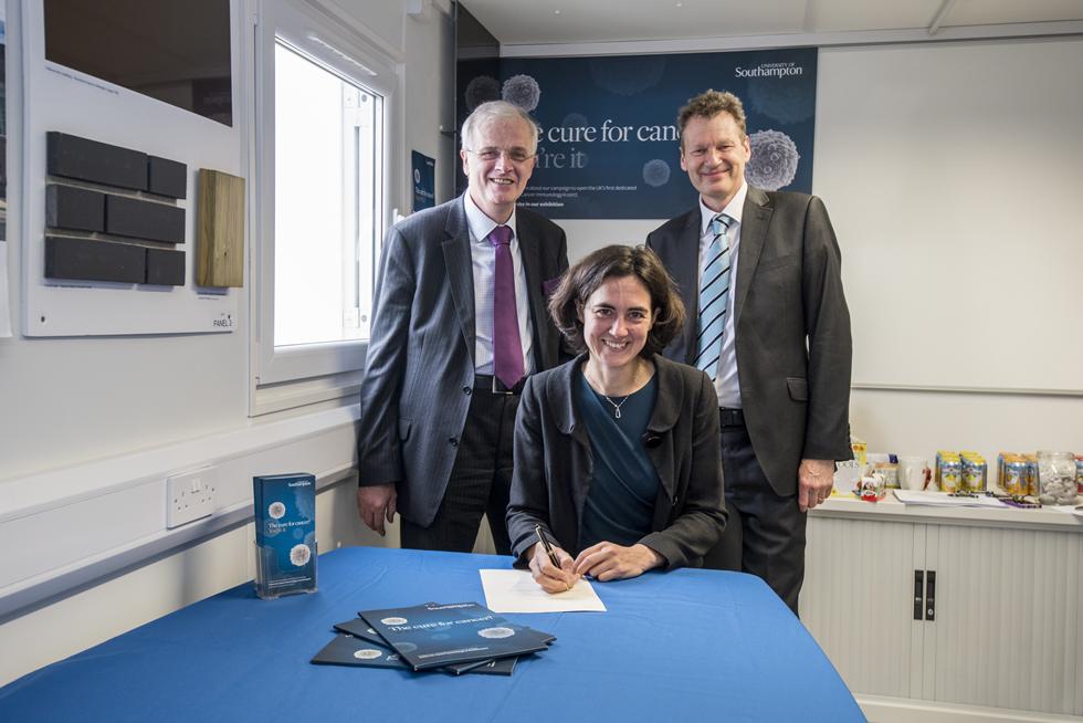 Signing the pledge