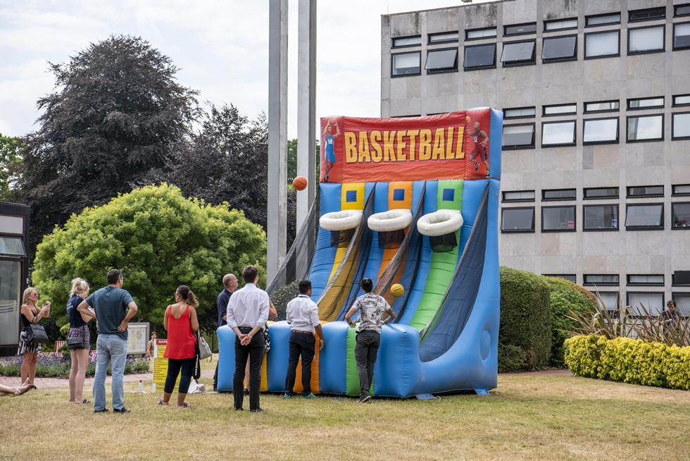 Inflatable basketball