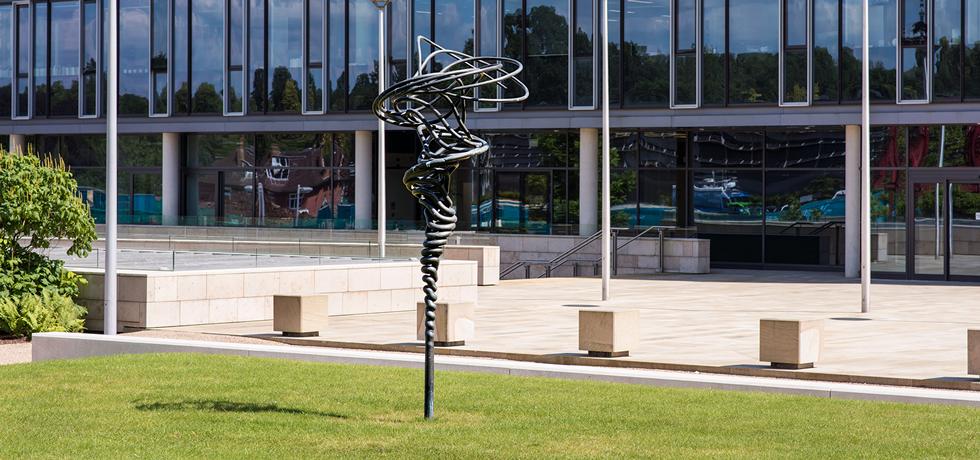 Conrad Shawcross, Manifold 9:8. Credit Thierry Bal