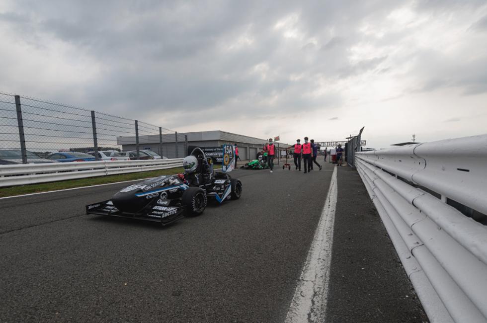 Stag 6B competing at Silverstone