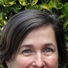 Thumbnail photo of Dr Sarah Neal