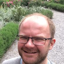 Thumbnail photo of Dr David Bretherton