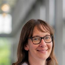 Thumbnail photo of Dr Sally J Wheelwright