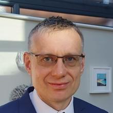 Thumbnail photo of Dr Craig Lambert