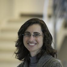 Thumbnail photo of Dr Nuria Garcia-Araez