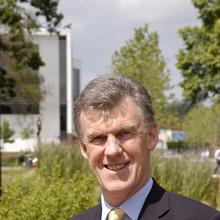 Thumbnail photo of Professor Philip Nelson