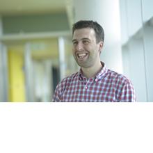 Thumbnail photo of Professor Ben MacArthur