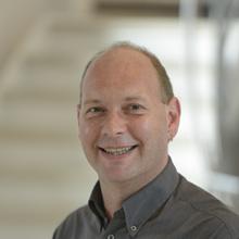 Thumbnail photo of Dr Eugen Stulz