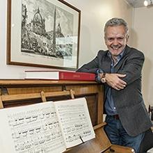 Thumbnail photo of Professor Francesco Izzo