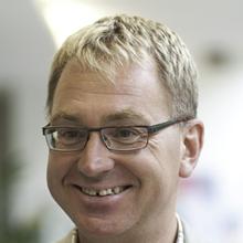 Thumbnail photo of Professor Tim Bergfelder