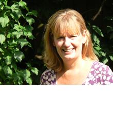 Thumbnail photo of Professor Lindy Holden-Dye