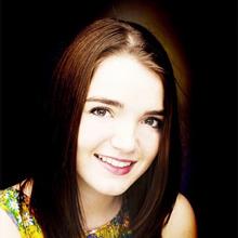 Photo of Laura Holton