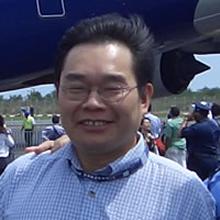 Photo of Dr Gary Lee Kee Khoon