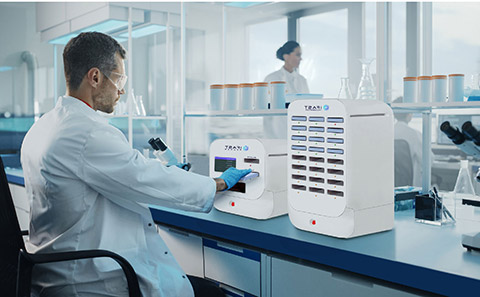 iFast diagnostic lab scene