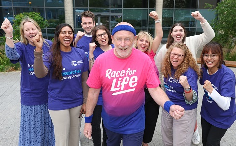 A group of people in CRUK T shirts