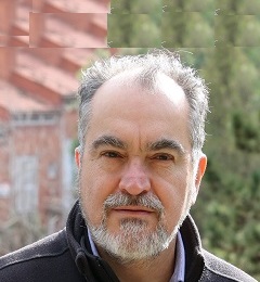 Thumbnail photo of Professor Carlos Ponce de León Albarrán