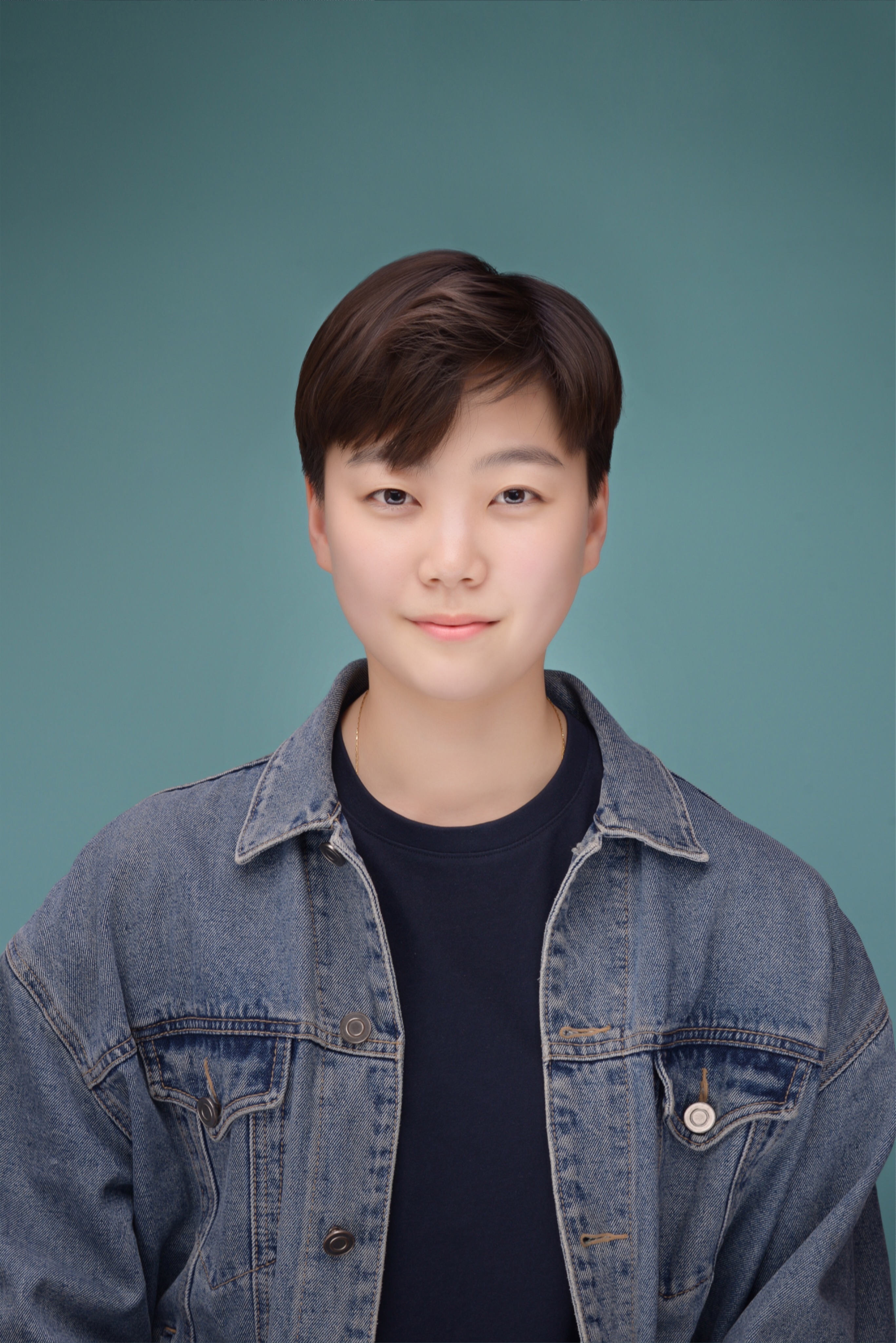 Ms Hwon Lee