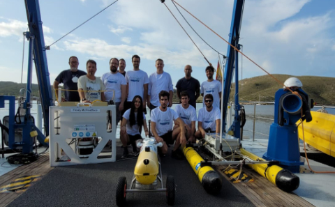 The GRASSMAP science party on deck before deployment