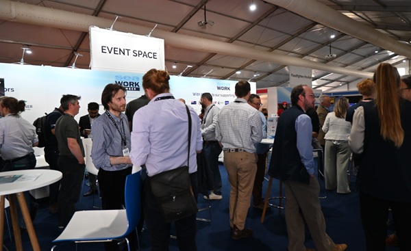 Maritime Engineering (Ship Science) graduates gathered for a lively drinks reception