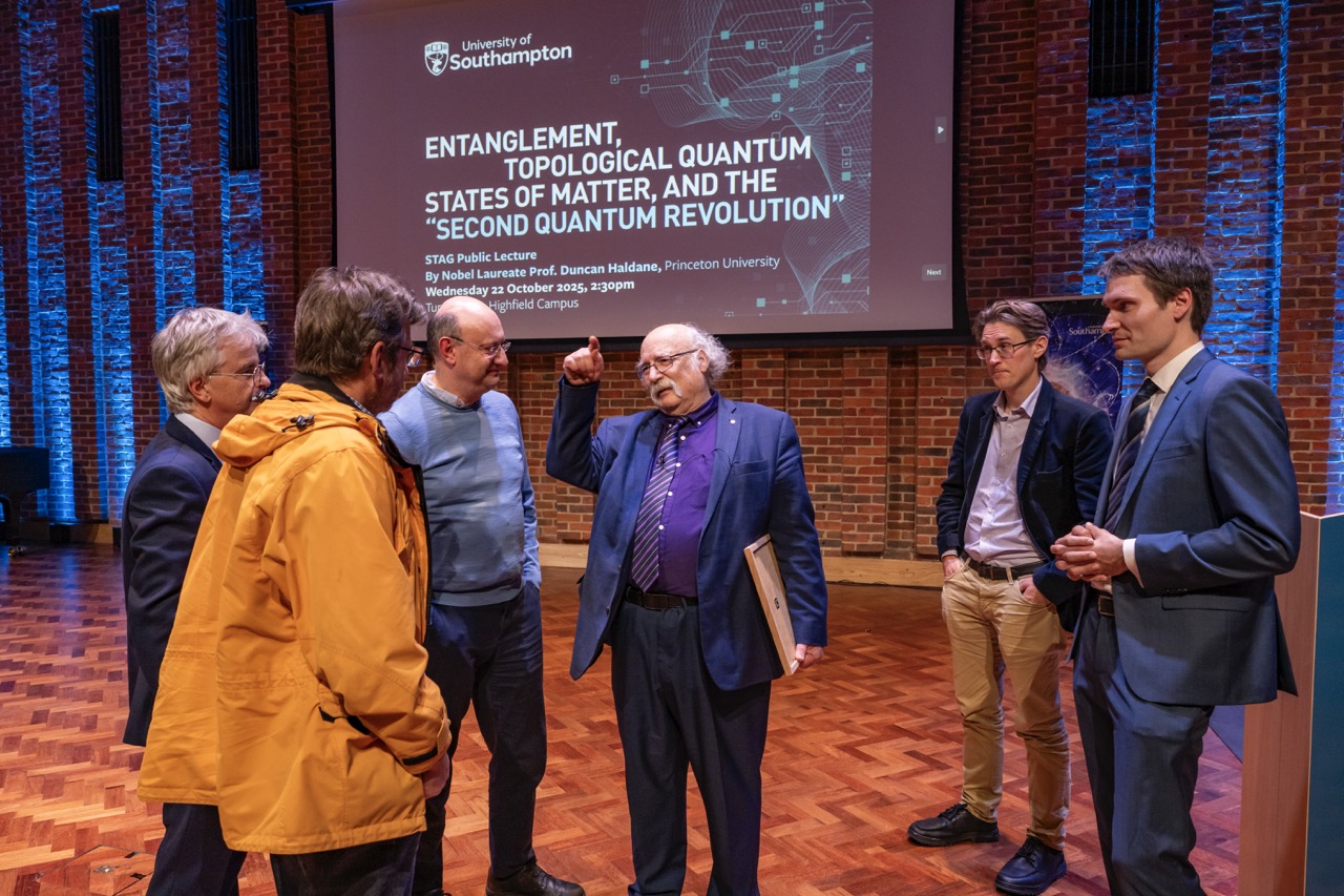 Prof Haldane discussing with Southampton scientists