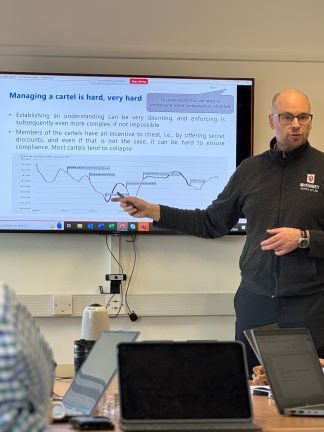 Dr Bergqvist giving a seminar