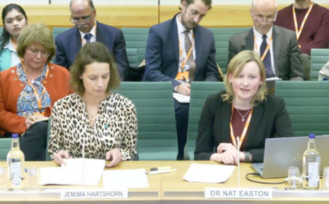 Image of Dr Nat Easton and Jemma Hartshorn pitching