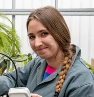 Head and shoulders portrait image of Lucia Sanchez-Espin smiling at the camera.