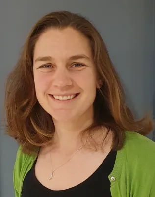 Dr Rosanna Smith