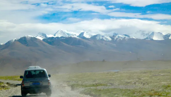 Approaching Tibet